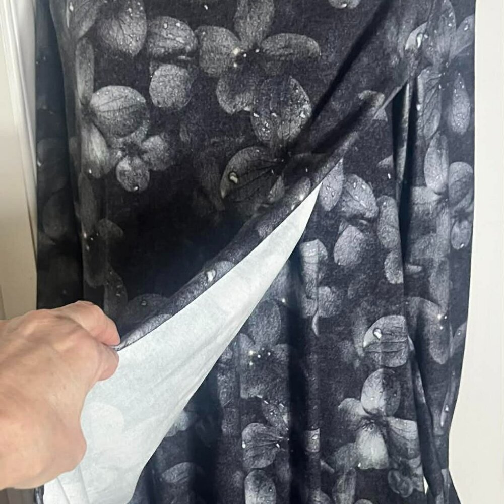 Beautiful Grey and White Long Dress with Pockets (E10) - Picture 4 of 5